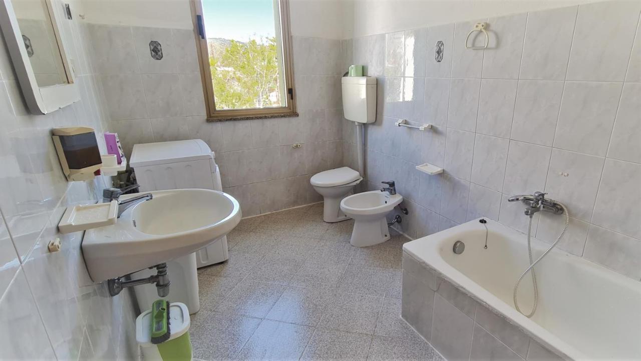 Cosy Home With Private Parking By The Sea Siniscola Extérieur photo