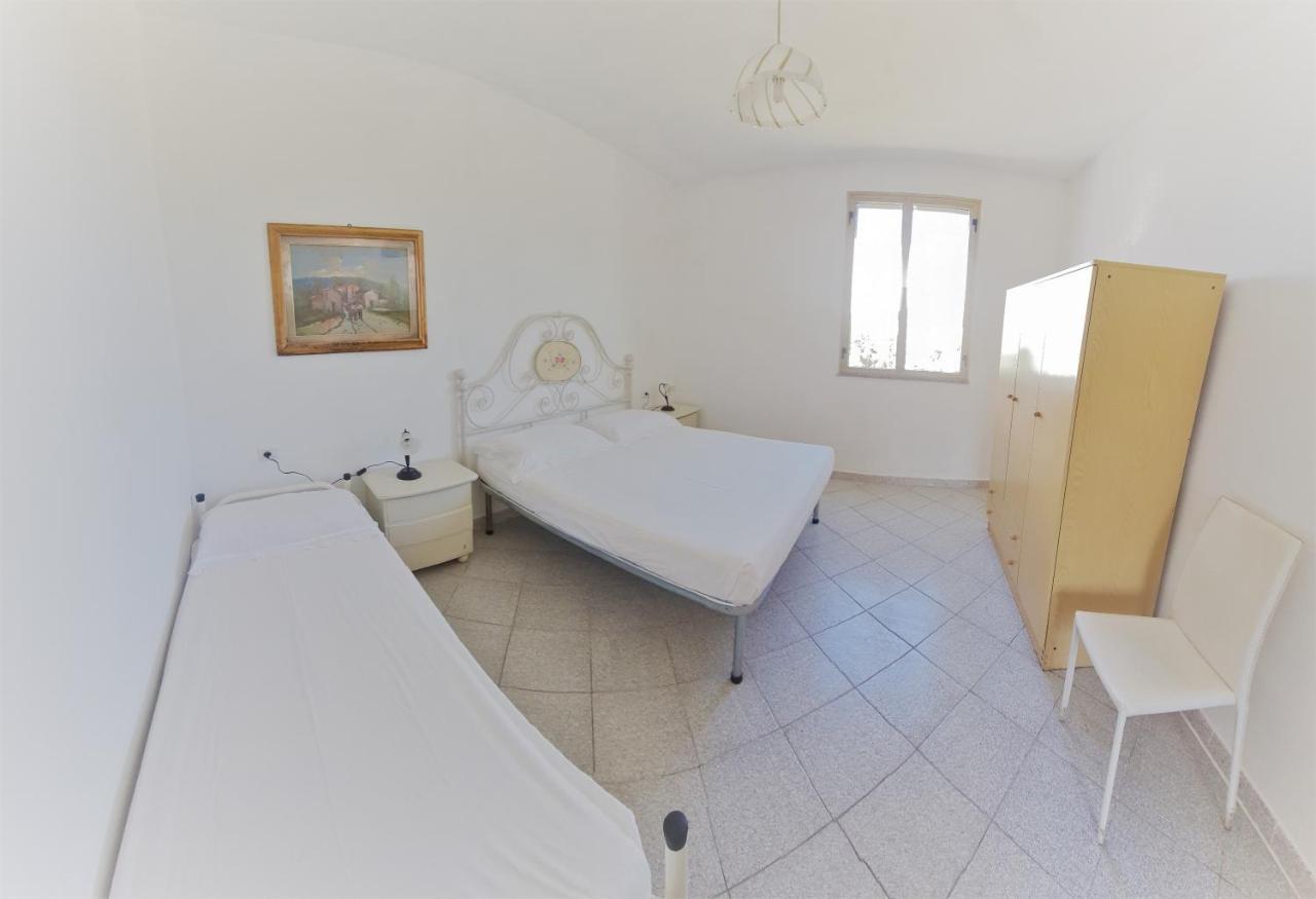 Cosy Home With Private Parking By The Sea Siniscola Extérieur photo